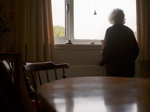 「living alone elderly」的圖片搜尋結果